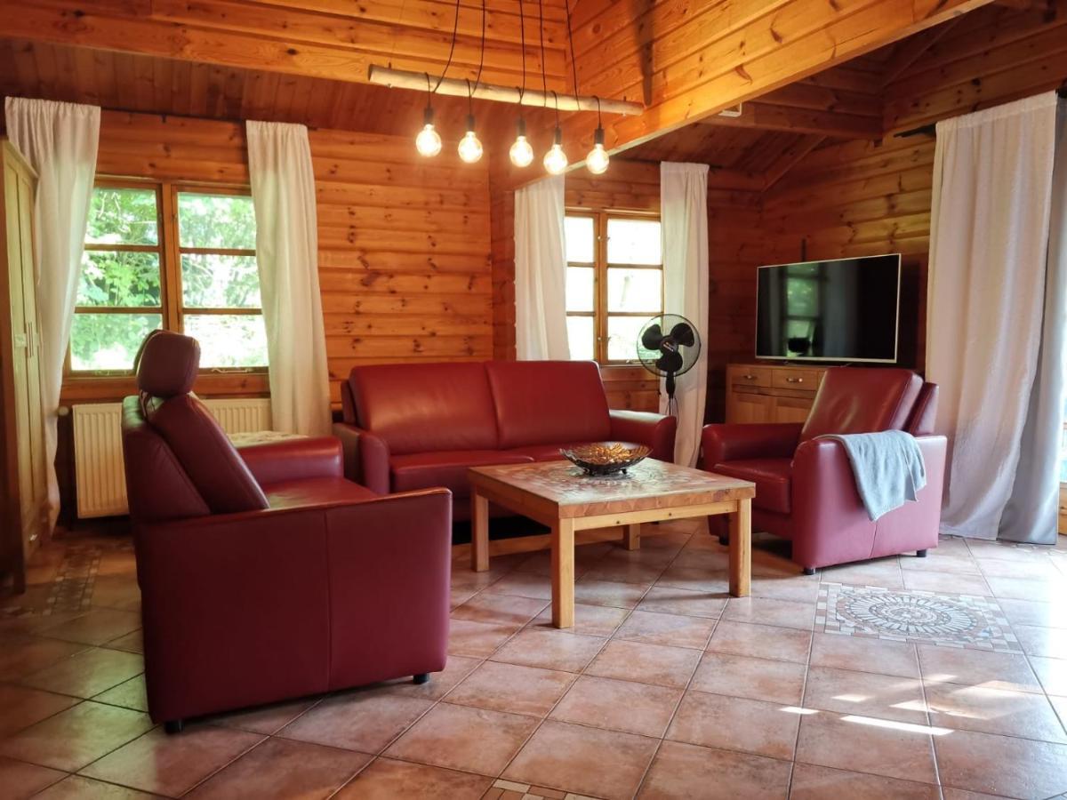 Blockhaus Am Twistesee Mit 3 Schlafzimmern Bad Arolsen Bagian luar foto